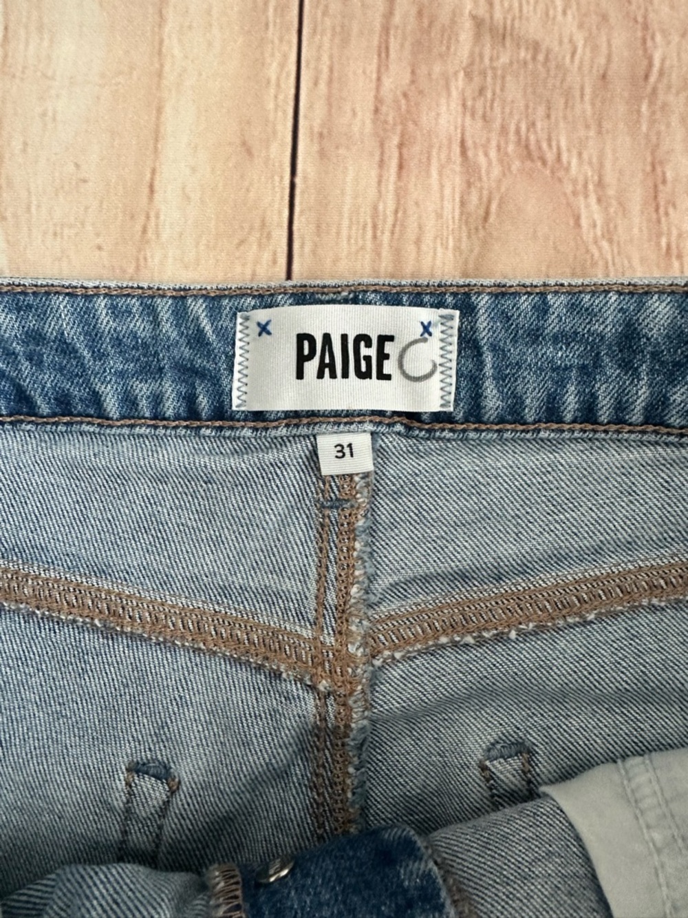 PAIGE High-Rise Button-Fly sarah slim Women's Jeans in Light Blue‎ - Picture 4 of 7